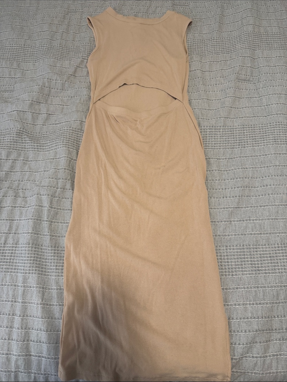 Sleeveless Cutout Midi Dress - Beige - Picture 3 of 4